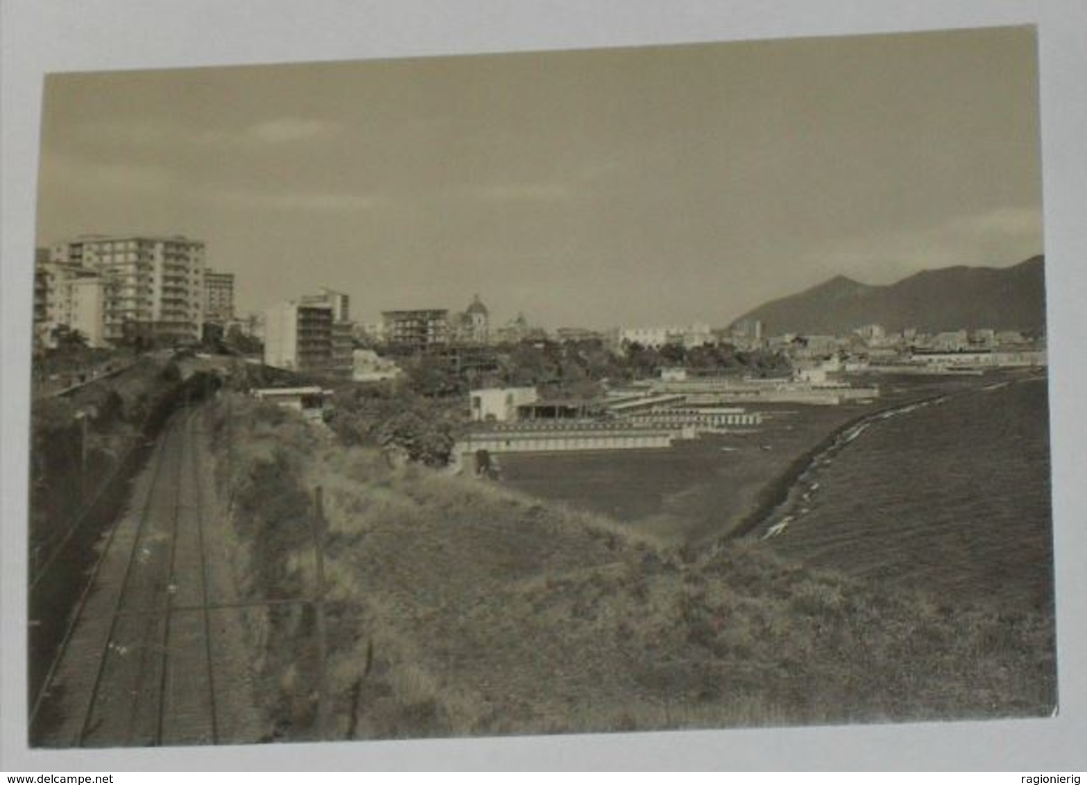 NAPOLI - Torre Annunziata - Via Gino Alfani - Ferrovia No Treno - Torre Annunziata