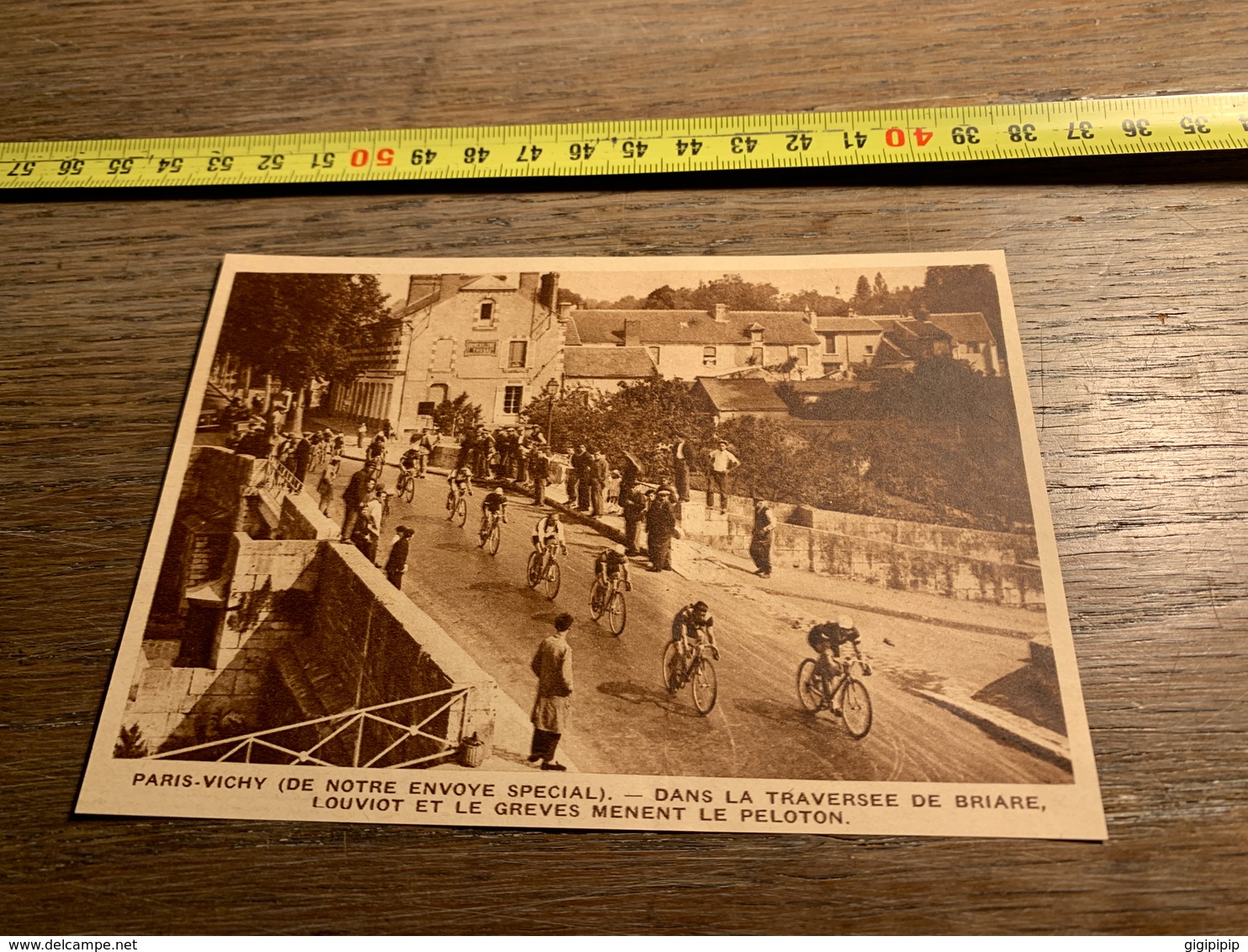 1934 M COURSE CYCLISTE PARIS VICHY TRAVERSEE DE BRIARE - Collections