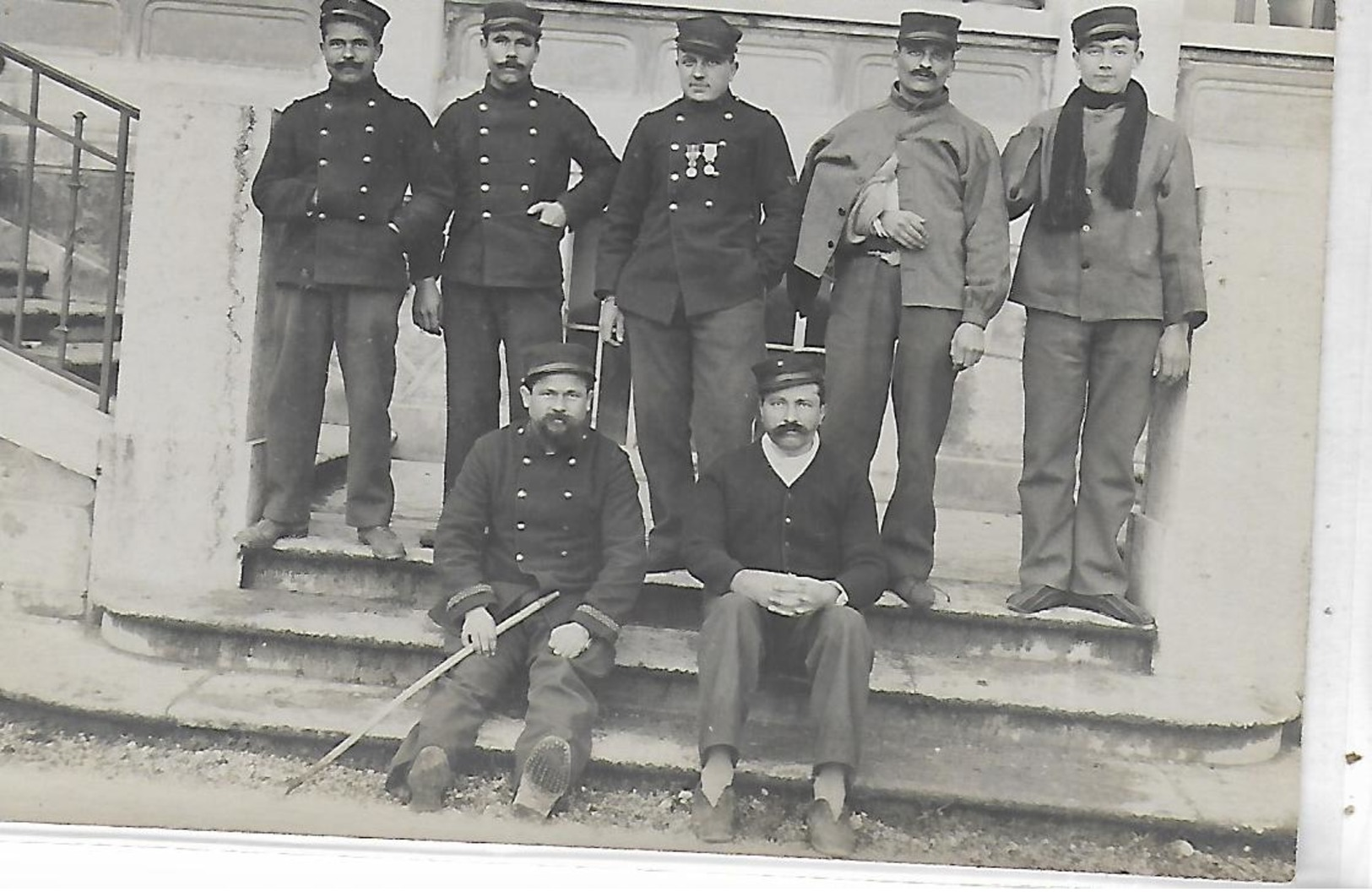 Thème, Militaria, Guerre 1914-1918, Carte-Photo D'un Groupe De Militaires, Scan Recto-Verso - Guerre 1914-18