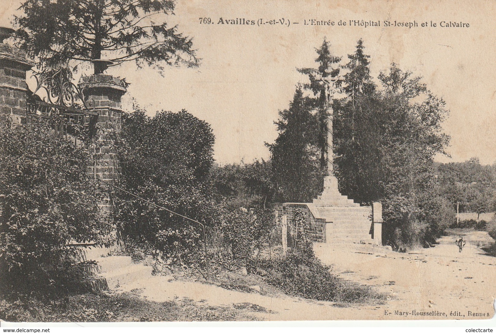 AVALLES L Entrée De L Hopital Et Le Calvaire - Sonstige & Ohne Zuordnung