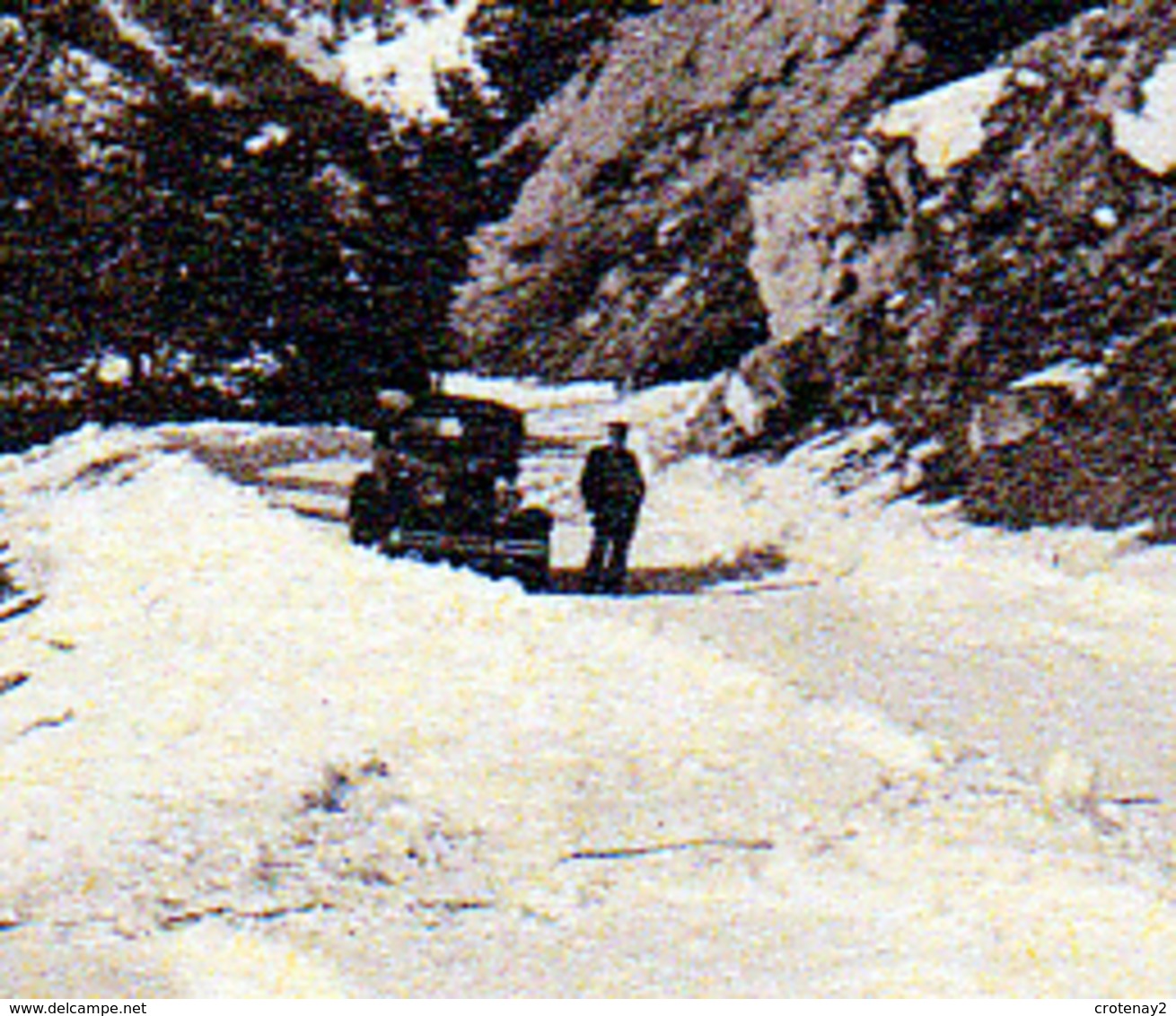 05 Mont Genèvre Ou Montgenèvre Vers Briançon N°10 Les Lacets Du Col Sous La Neige En 1935 VOIR ZOOM AUTO Marque ? - Briancon