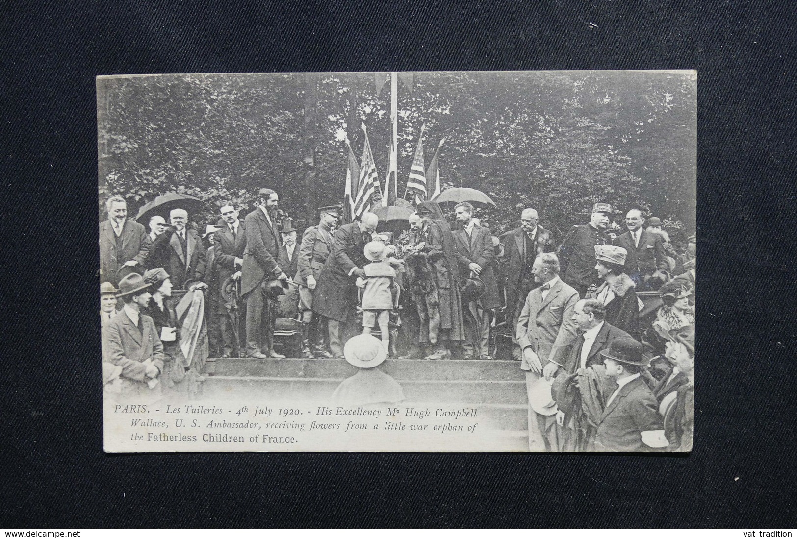 MILITARIA - Carte Postale - Ambassadeur Américain à Paris En 1920 Recevant Des Fleurs - L 49706 - Empfänge