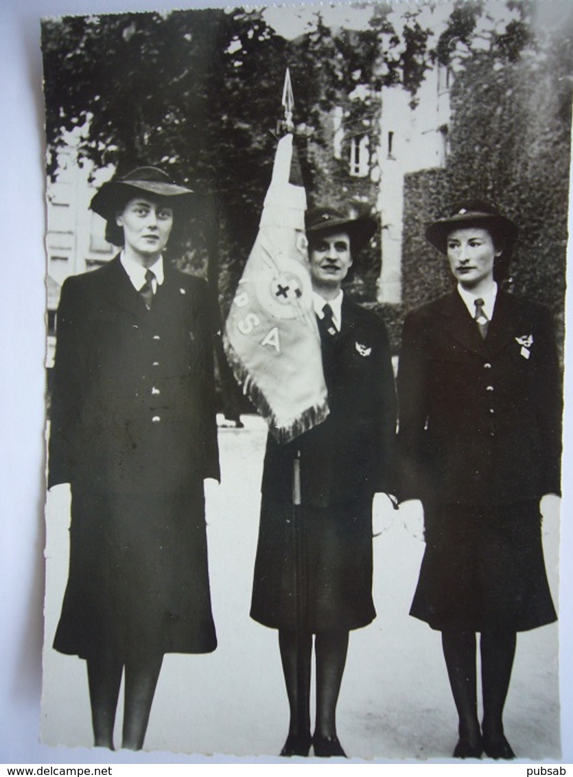 Avion / Airplane / I.P.S.A. / Infirmière Pilote De L'Air / Présentation Du Drapeau - 1939-1945: 2ème Guerre