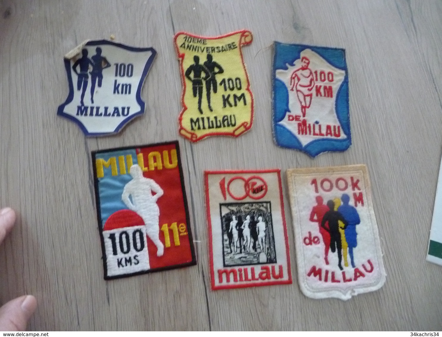 Millau Archive écussons Et Auto Collants 12 Pièces Sur Les 100 Km De Millau Athlétisme - Atletiek