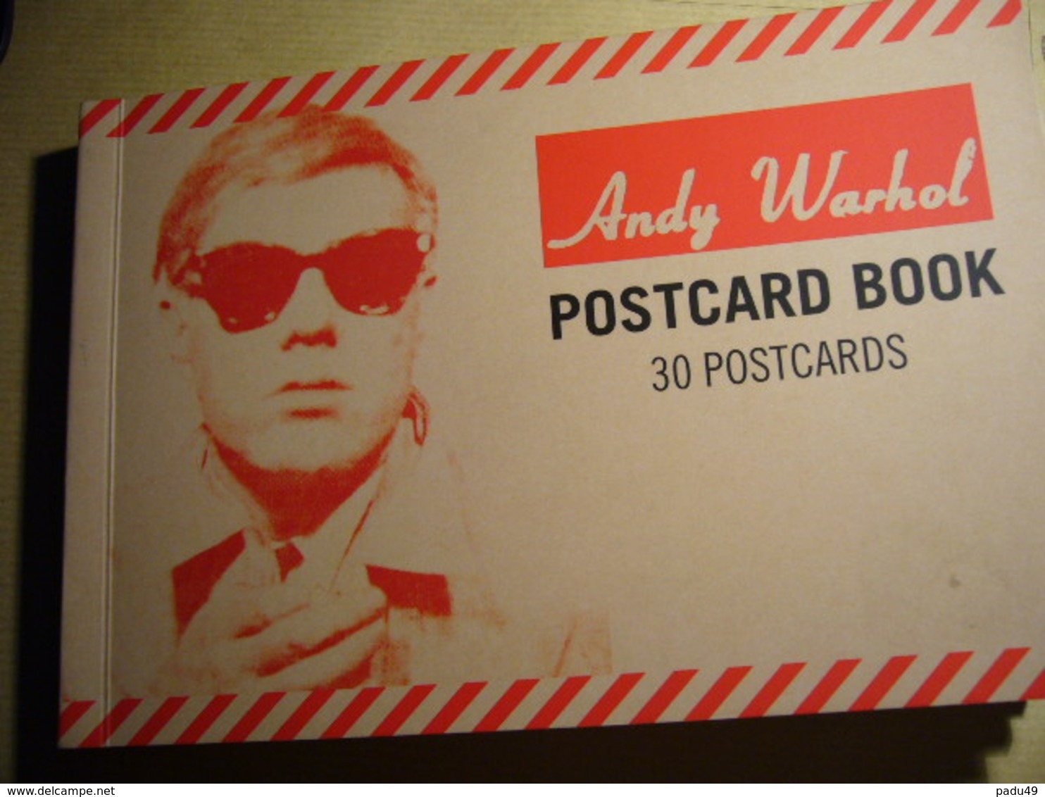 ANDY WARHOL 30 Cartes Postales - Warhol, Andy