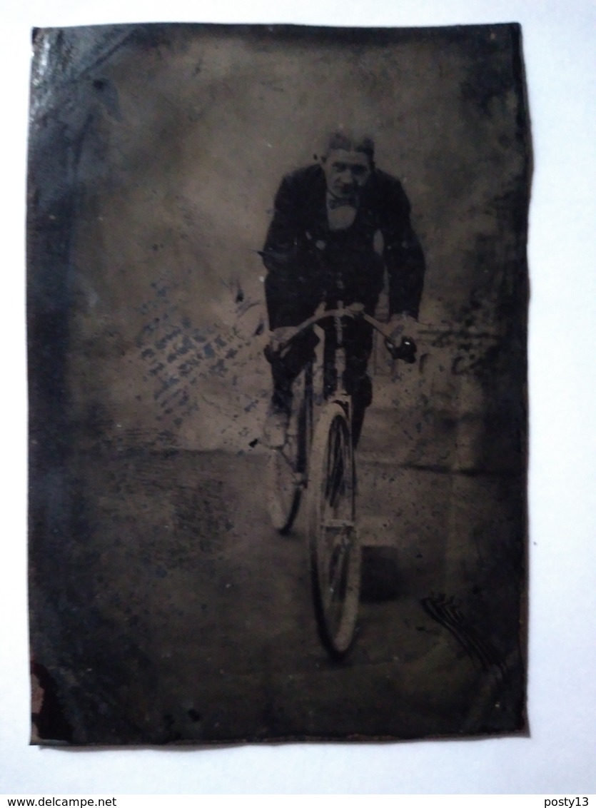Cyclisme - Vélo - FERROTYPE TINTYPE - Homme Sur Vélocipède - Circa 1880 - BE - Anciennes (Av. 1900)