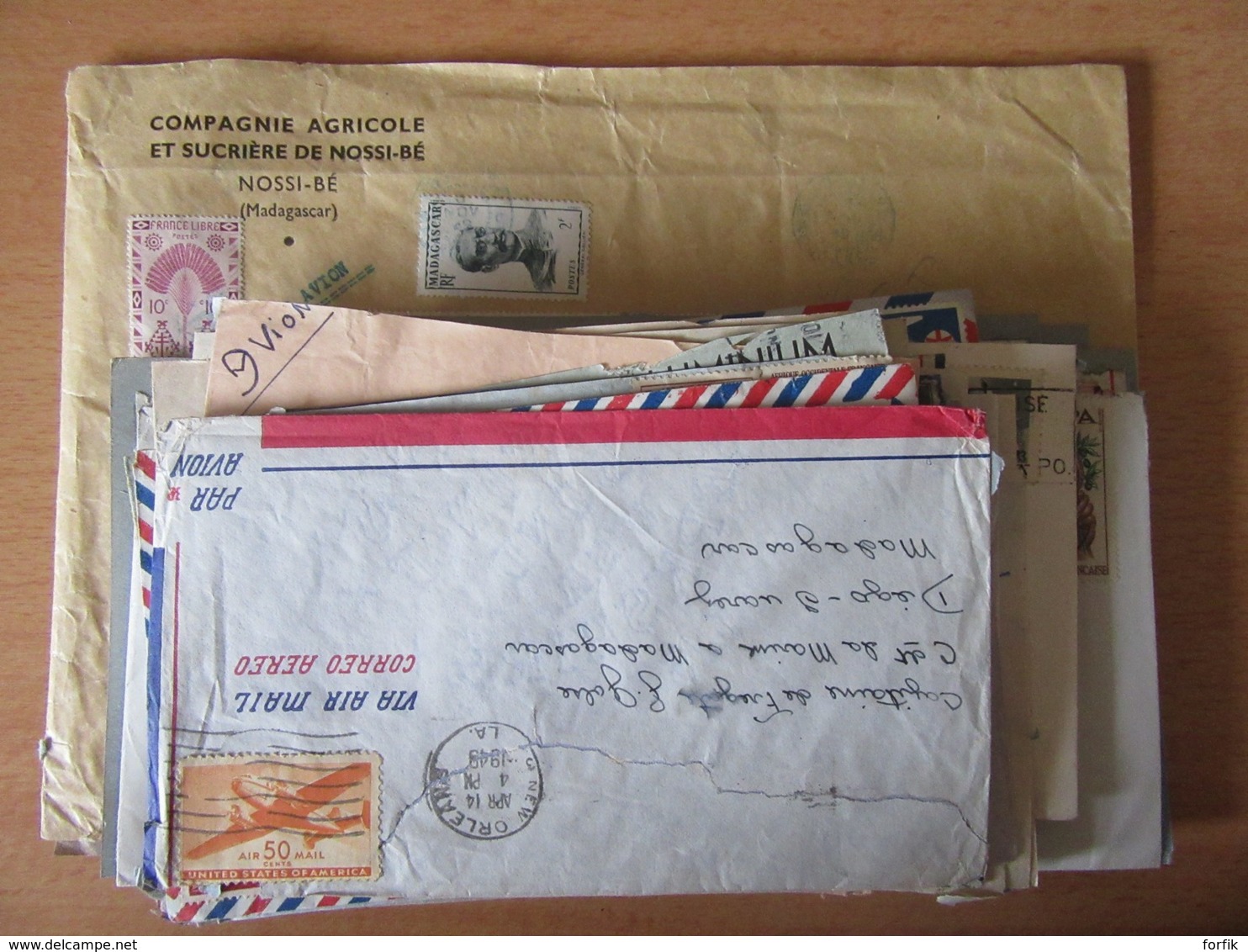 51 Enveloppes Dont Nombreuses Depuis Ou Vers Diego-Suarez (Madagascar) + Divers Pays USA, Canada, Indochine... - Collections