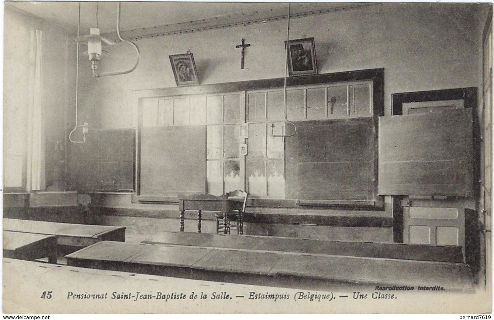 Belgique   Estaimpuis Pensionnat Saint Jean Baptiste De La Salle  Une Classe - Estaimpuis