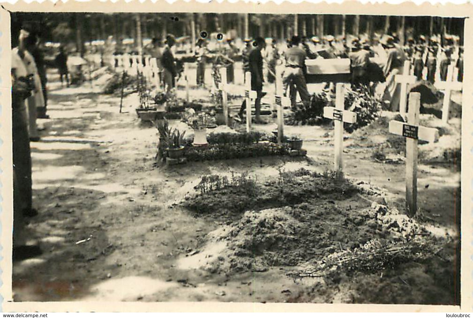 VIETNAM INDOCHINE  TOMBES CEREMONIE FUNERAIRE  PHOTO  8.50 X 6 CM - Orte