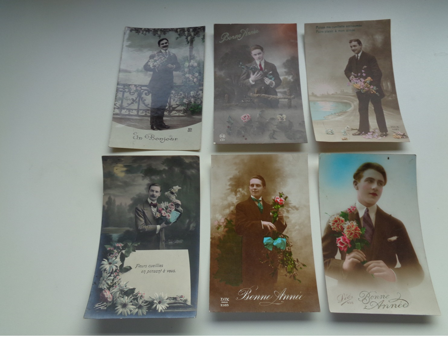 Beau lot de 60 cartes postales de fantaisie  hommes  homme   Mooi lot 60 postkaarten van fantasie mannen man -  60 scans