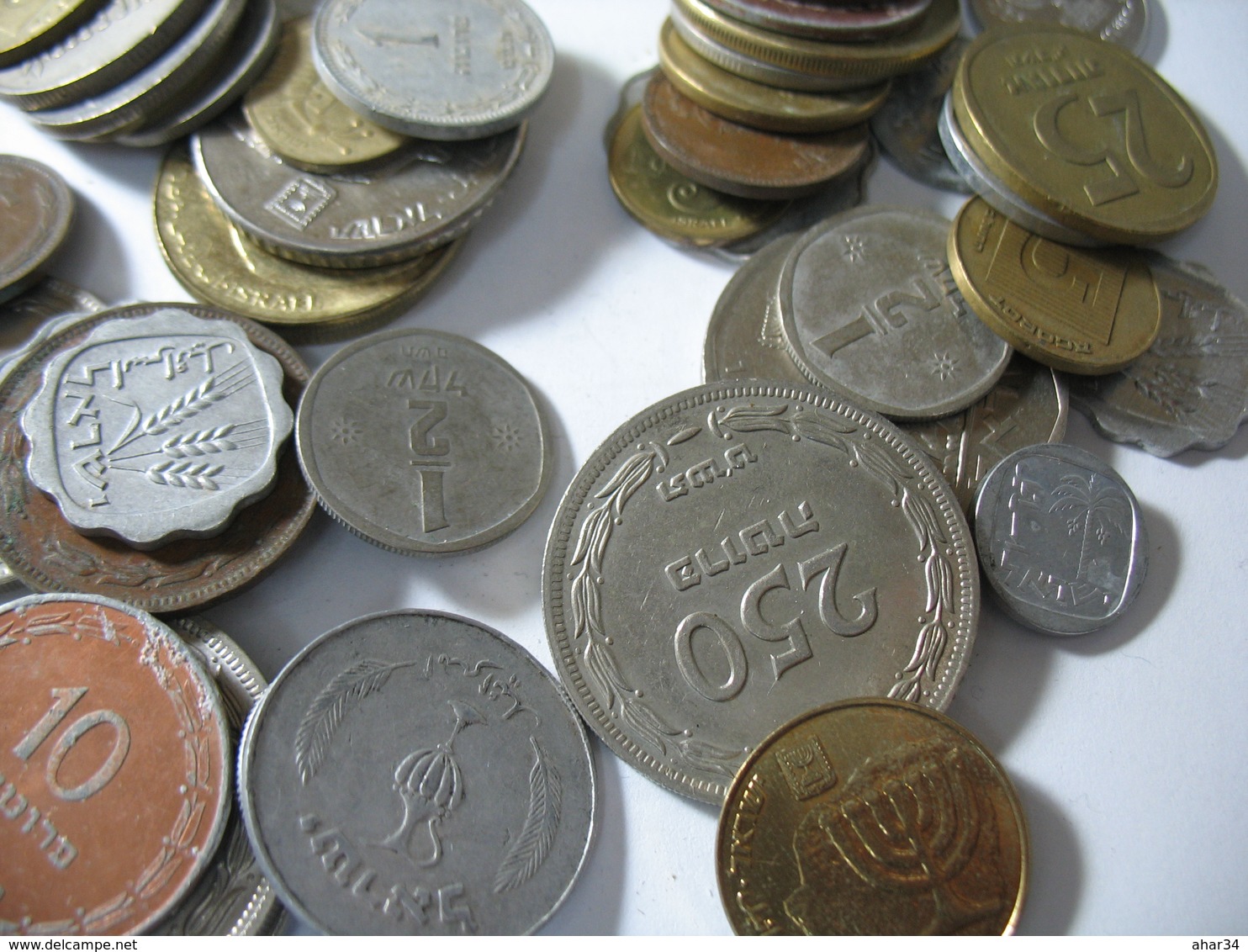 Israel Lot Of Coins That Weight 200 Grams Randomaly.  See Pictures. Average Coin Weight About 5 Grams. - Israel