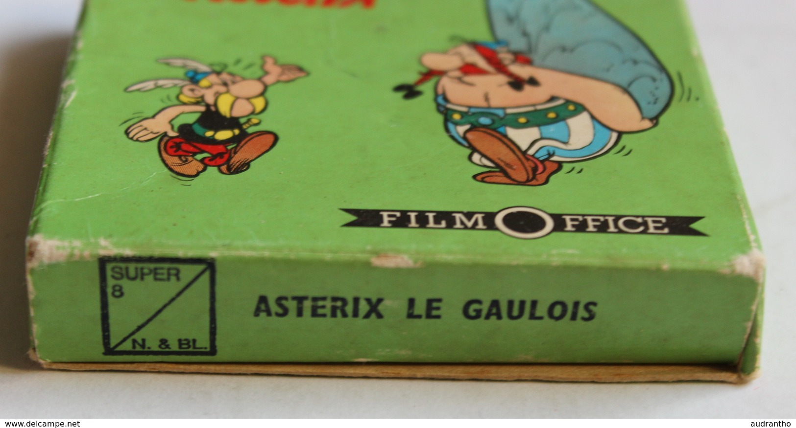 Ancien Film Super 8 Astérix Le Gaulois Dargaud 1970 Film Office Noir Et Blanc - Autres Formats