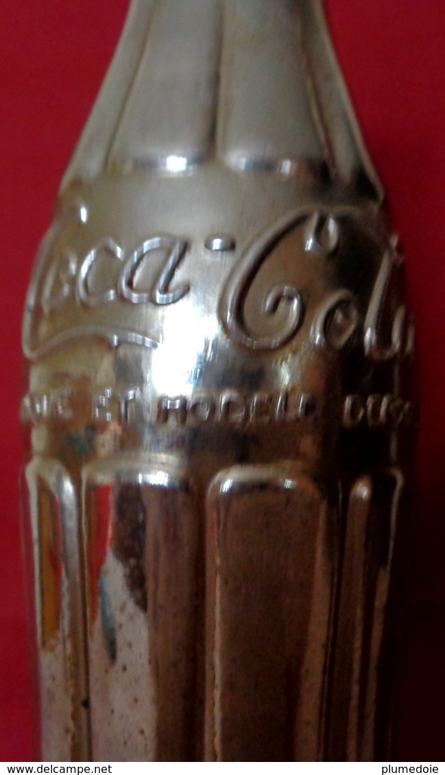 TROPHEE  COCA COLA   , Bouteille Taille Réelle  Métal Argenté  Socle Marbre Noir  OLD  BOTTLE SILVER METAL TROPHY 1960 ' - Flaschen