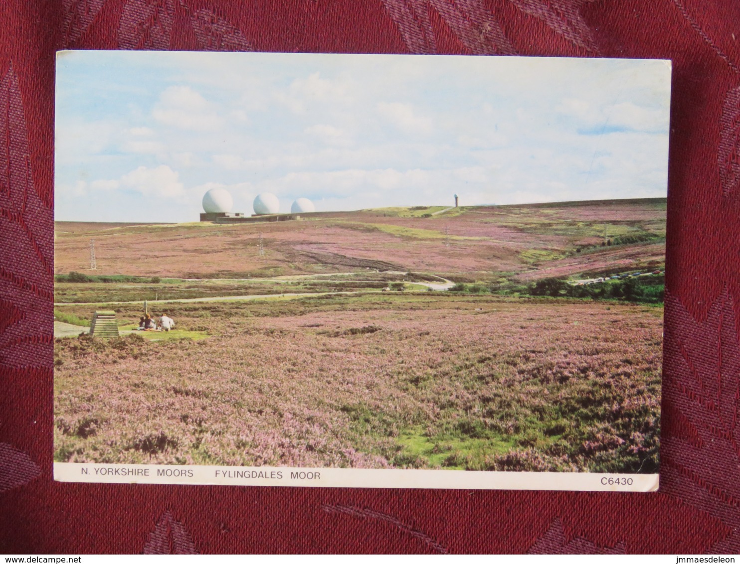 United Kingdom 1984 Postcard "Yorkshire Moors - Fylingdales Moor" To England - Machin Stamp - Covers & Documents