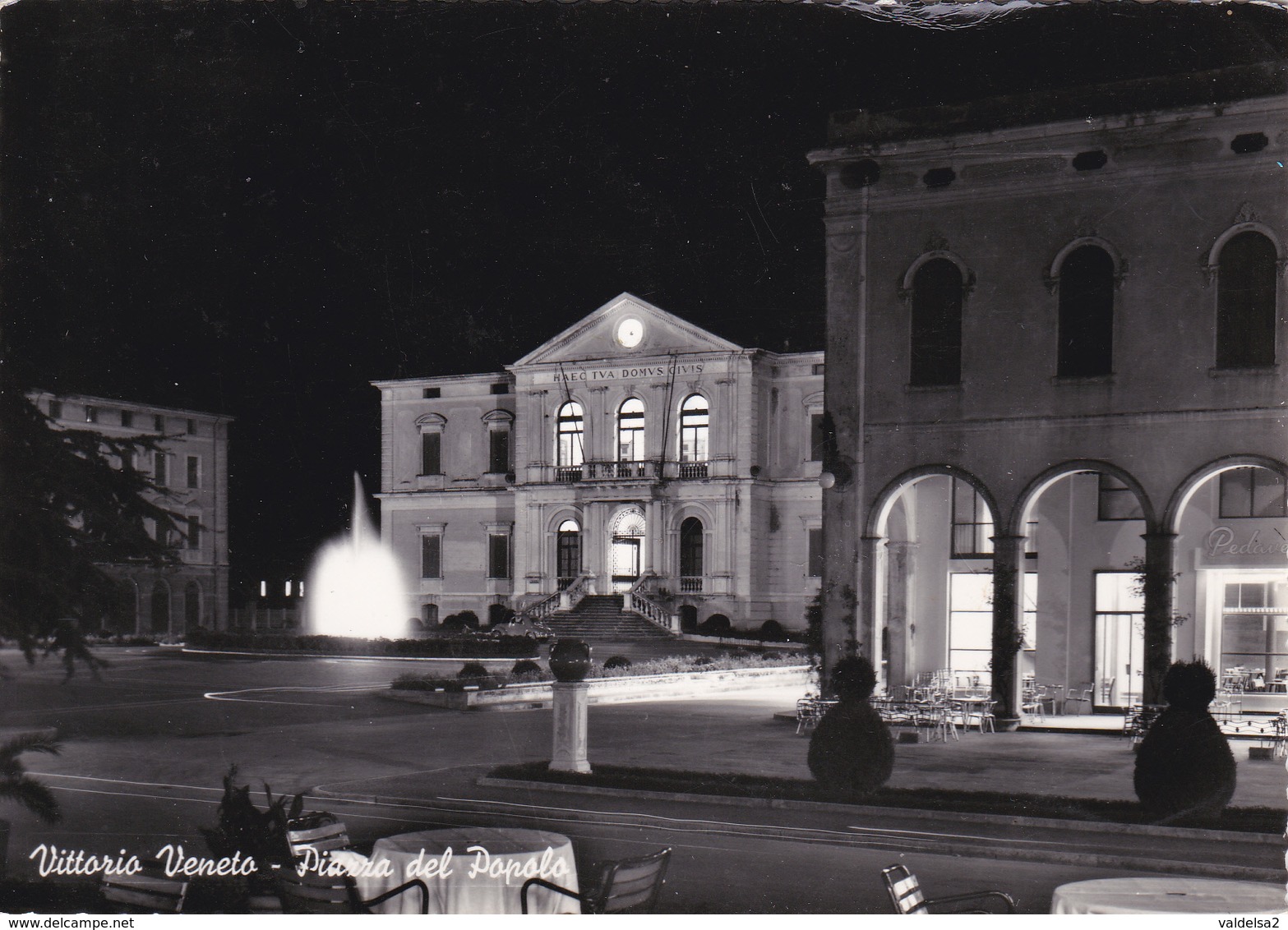 VITTORIO VENETO - TREVISO - PIAZZA DEL POPOLO - BAR CON INSEGNA PUBBLICITARIA BIRRA PEDAVENA - 1956 - Treviso