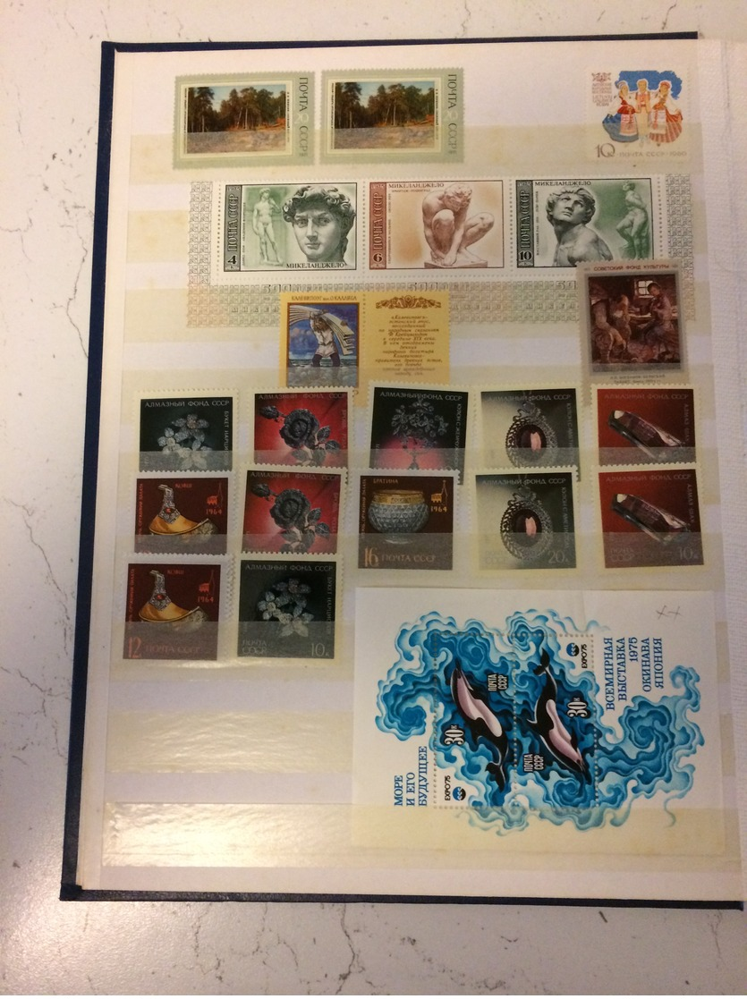 Album timbres neufs, différentes époque de URSS à la Russie voir photos