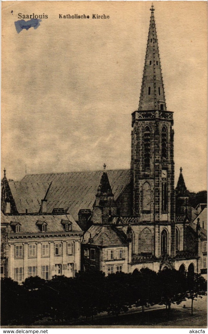 CPA AK Saarlouis Katolische Kirche GERMANY (939488) - Kreis Saarlouis