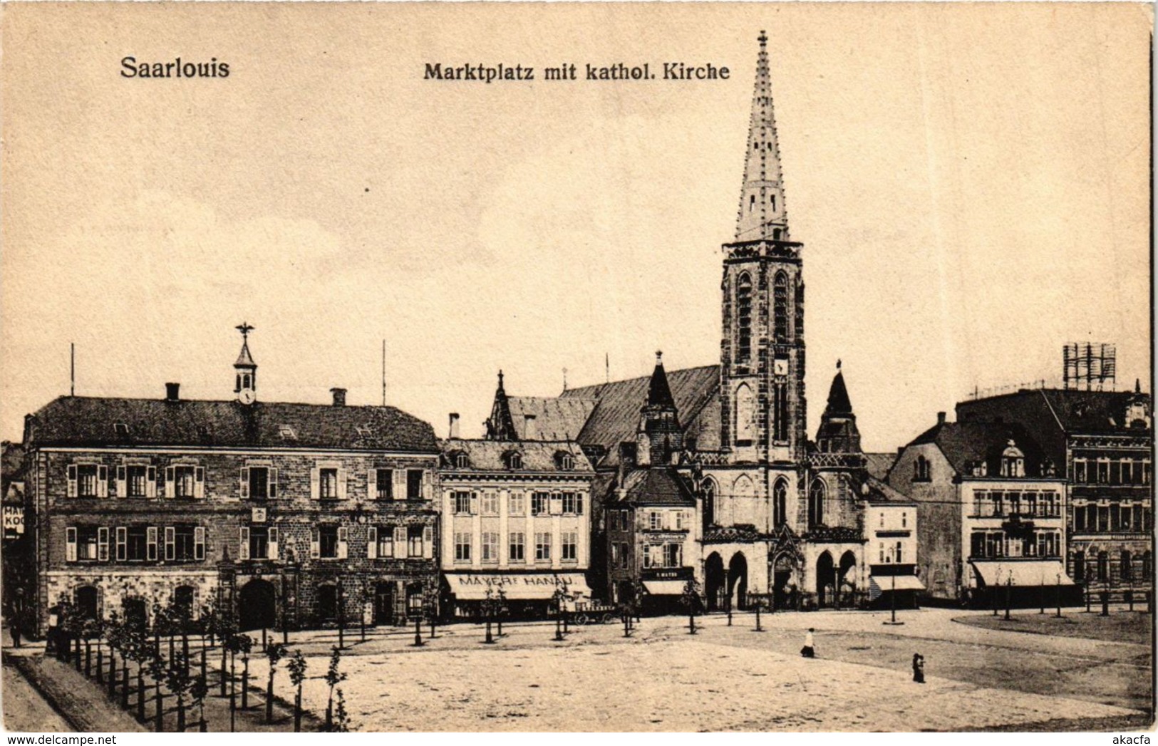 CPA AK Saarlouis Marktplatz Mit Kathol.Kirche GERMANY (939554) - Kreis Saarlouis