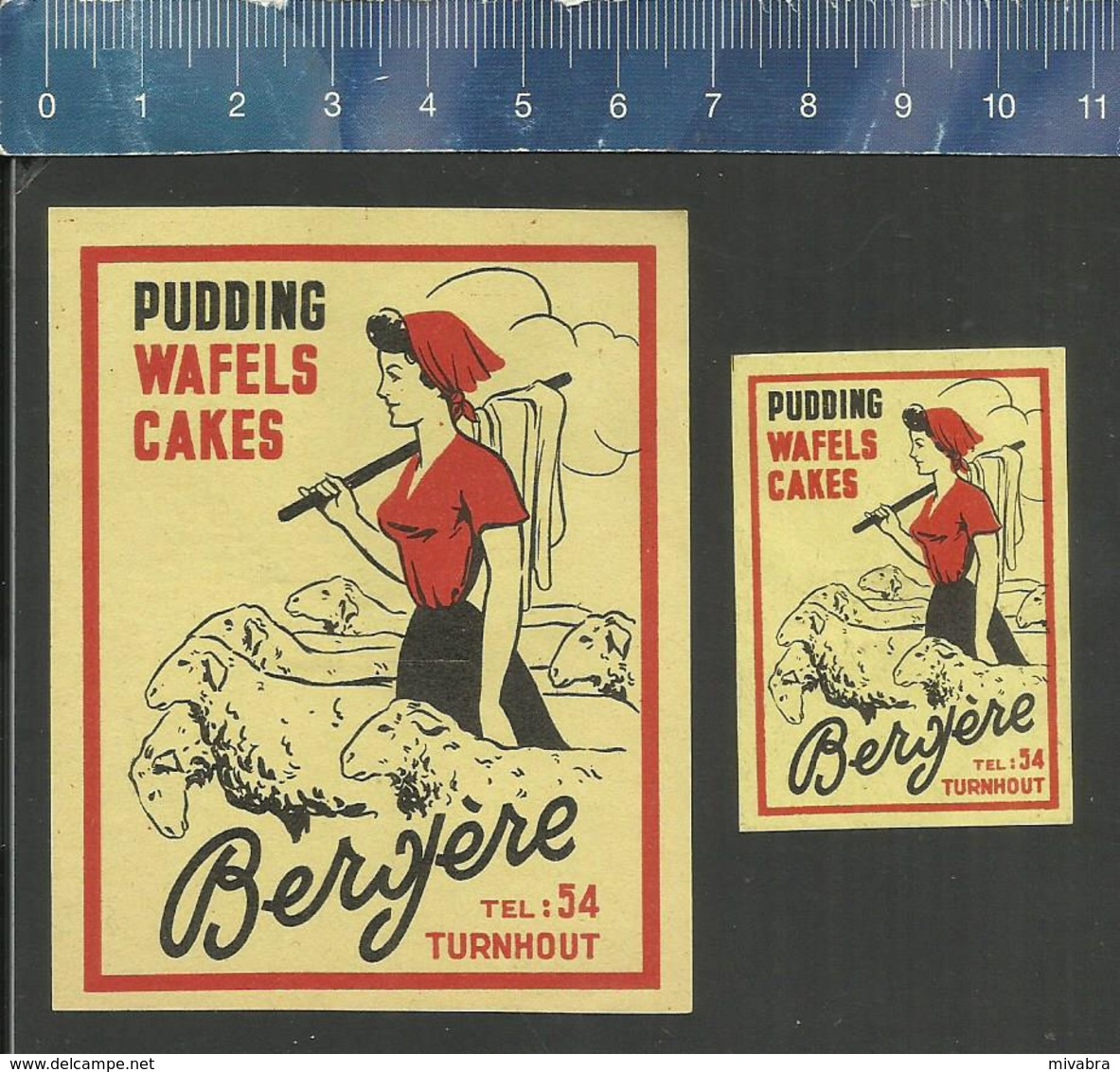 TURNHOUT - BERGÈRE PUDDING WAFELS CAKES ( SCHAPEN MOUTONS HERDERIN ) (matchbox Labels Belgium) - Boites D'allumettes - Etiquettes