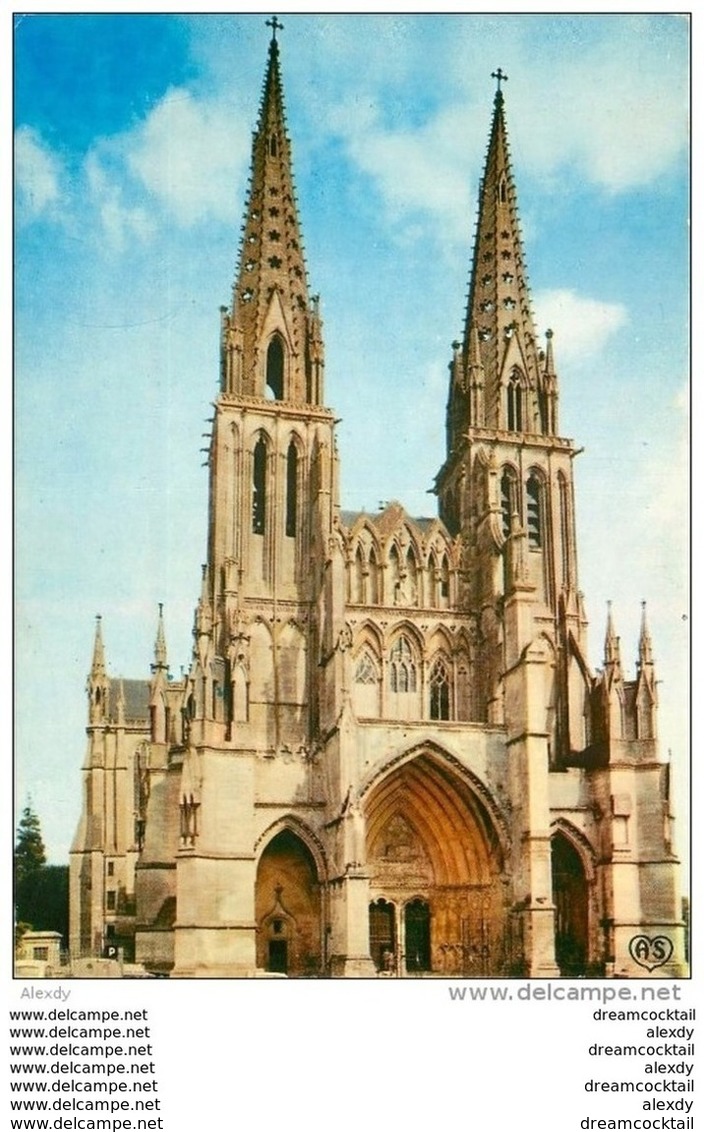 Photo Cpsm Cpm 61 SEES. Cathédrale 1985 - Sees