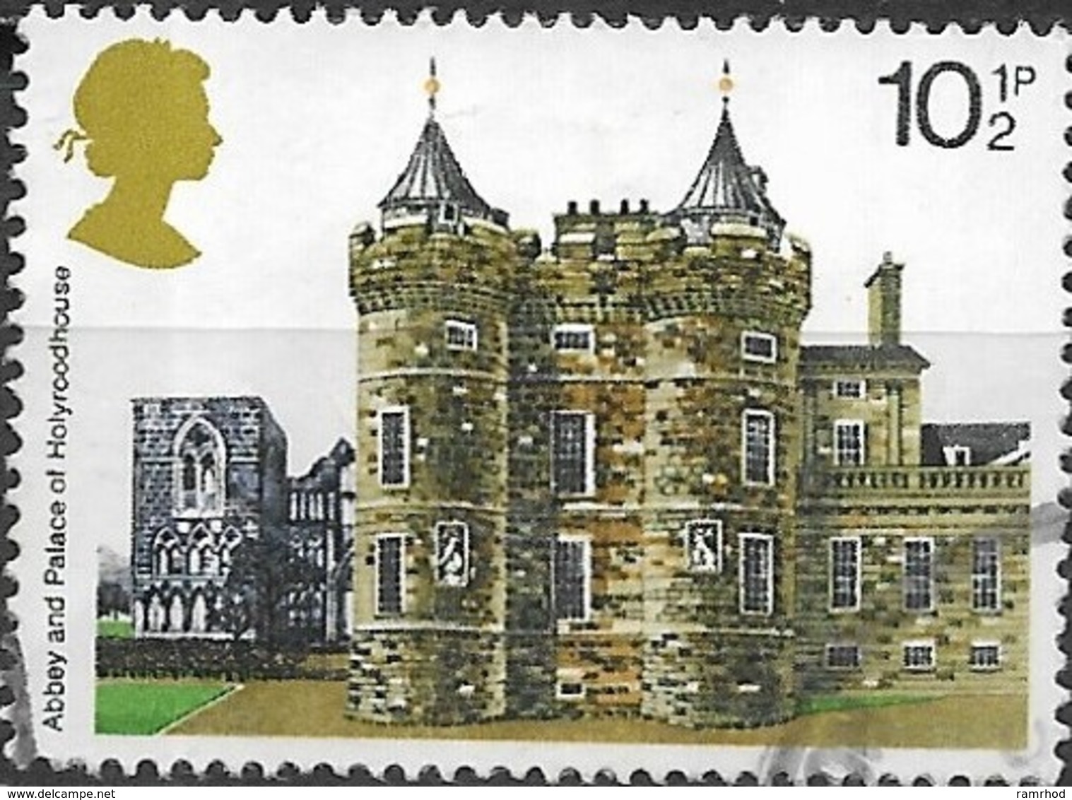 GREAT BRITAIN 1978 British Architecture. Historic Buildings -  10 1/2 P - Holyrood House FU - Usati