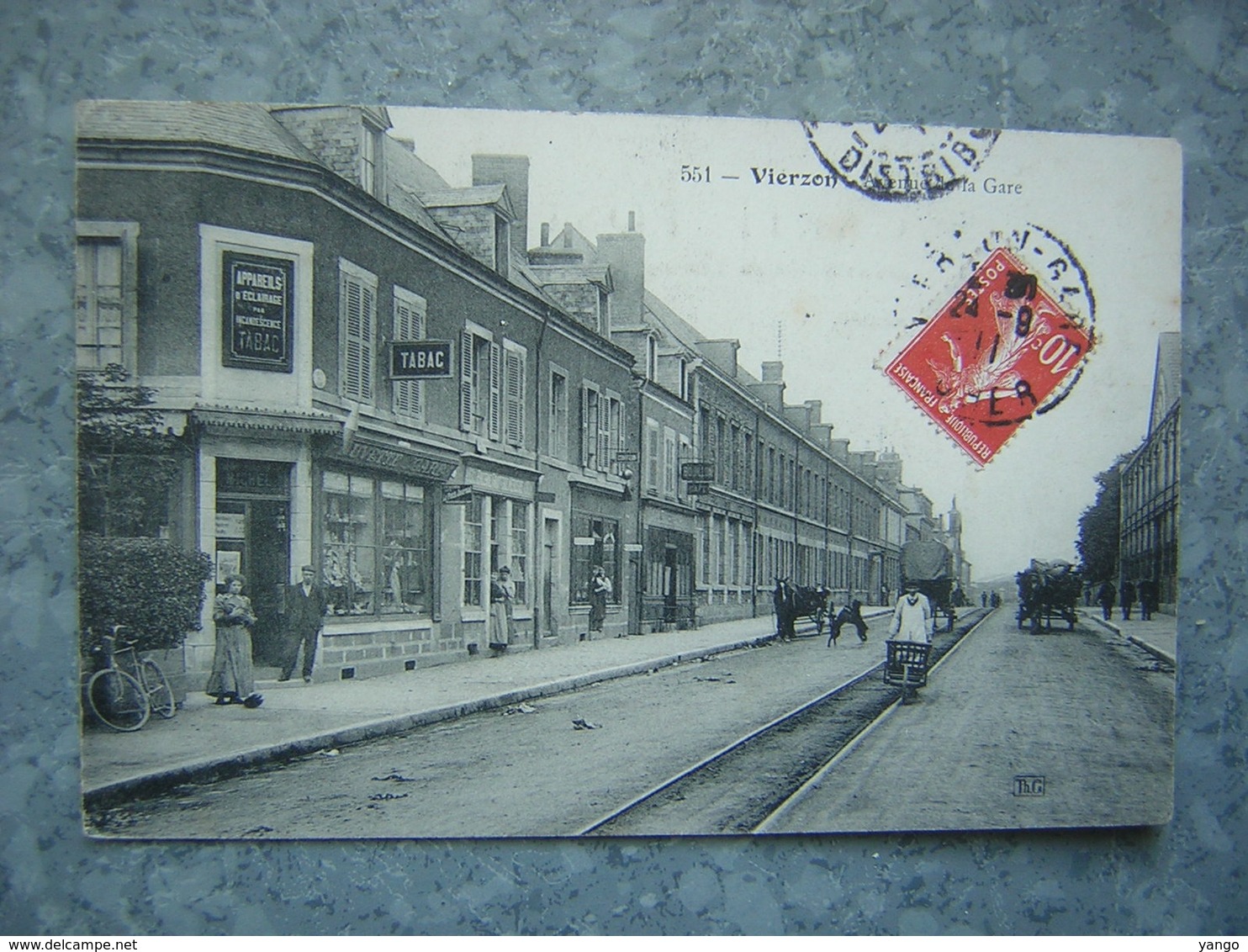 VIERZON - AVENUE DE LA GARE - Vierzon