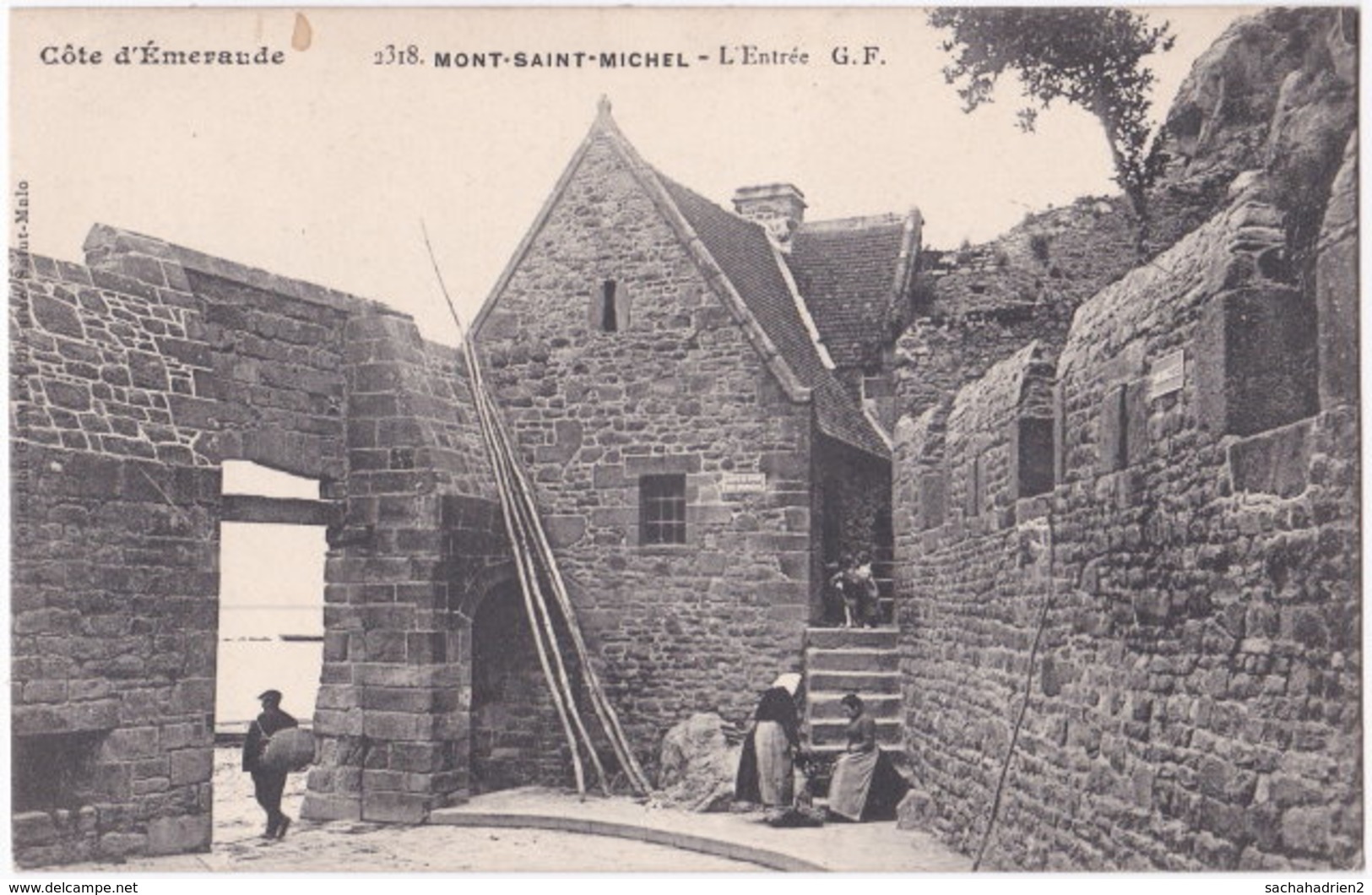 50. MONT-SAINT-MICHEL. L'Entrée. 2318 - Le Mont Saint Michel