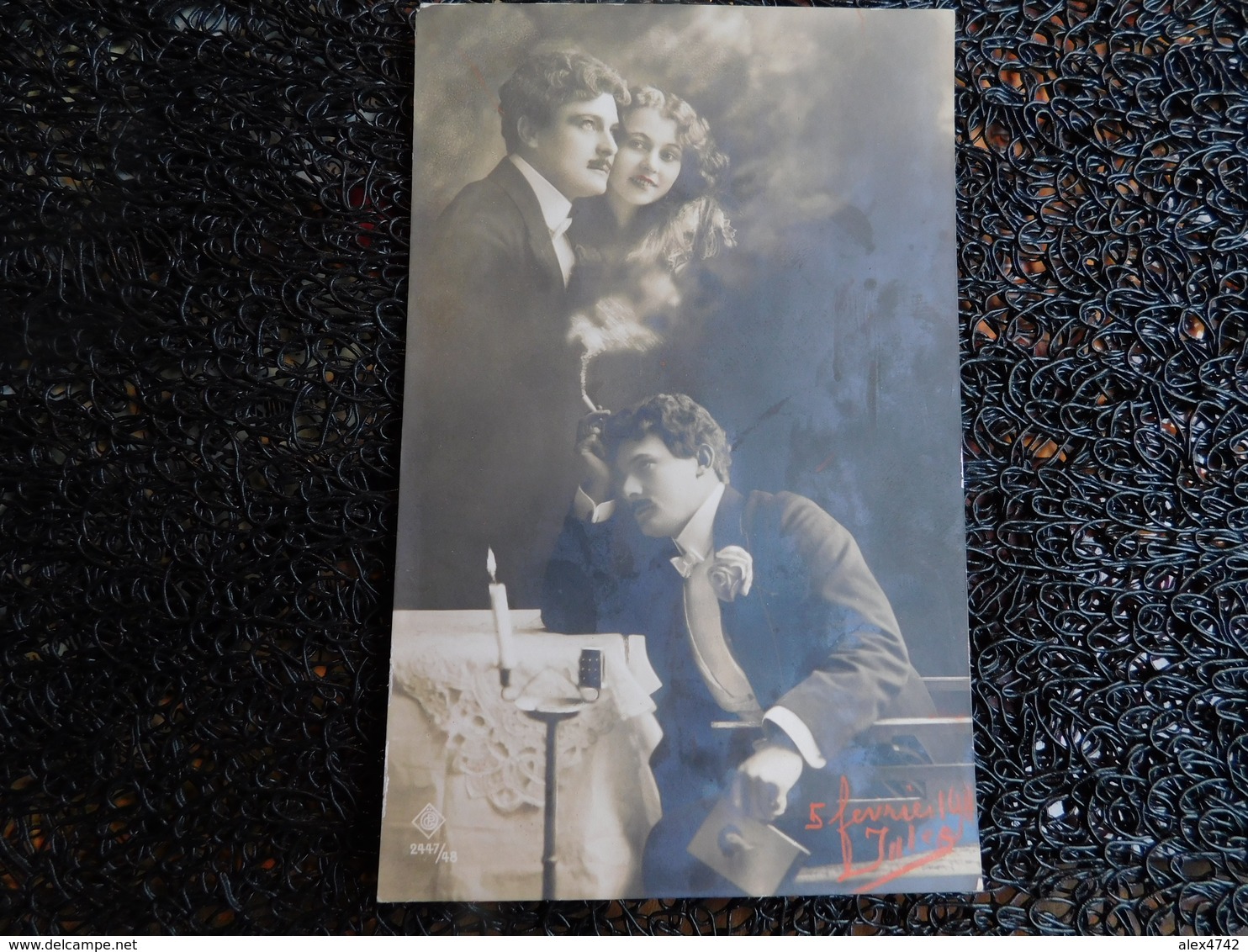 Photomontage, Homme Pensif, Couple Dans La Fumée De Sa Cigarette, Bougie   (Z6) - Couples