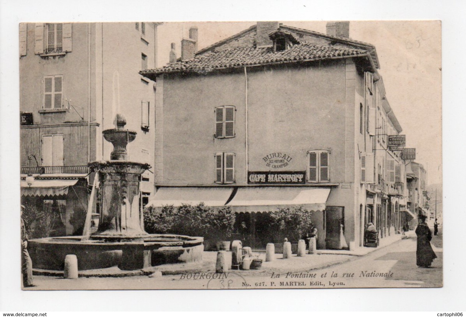 - CPA BOURGOIN (38) - La Fontaine Et La Rue Nationale 1905 (CAFÉ MARTINET) - Edition Martel 627 - - Bourgoin