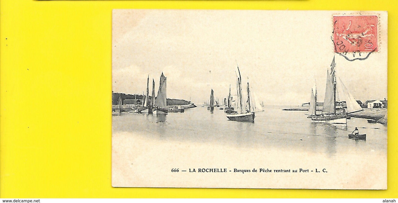 LA ROCHELLE Rare? Barques De Pêche Rentrant Au Port (LC) Chte Mme (17) - La Rochelle