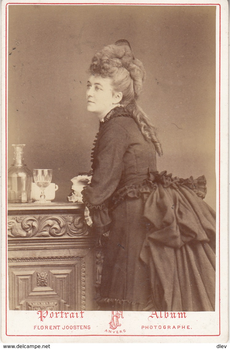 Photo Cabinet - Jeune Femme - Florent Joostens Photographe - Anciennes (Av. 1900)