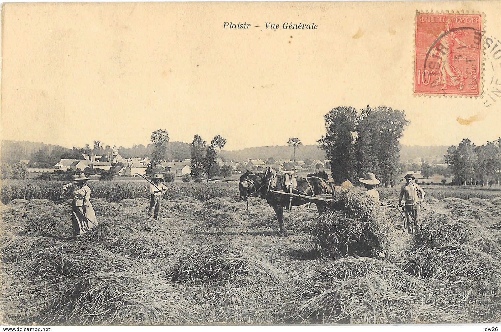 Plaisir (Seine-et-Oise) Vue Générale: Ramassage Des Foins Dans Un Champ - Edition Desrolles - Plaisir