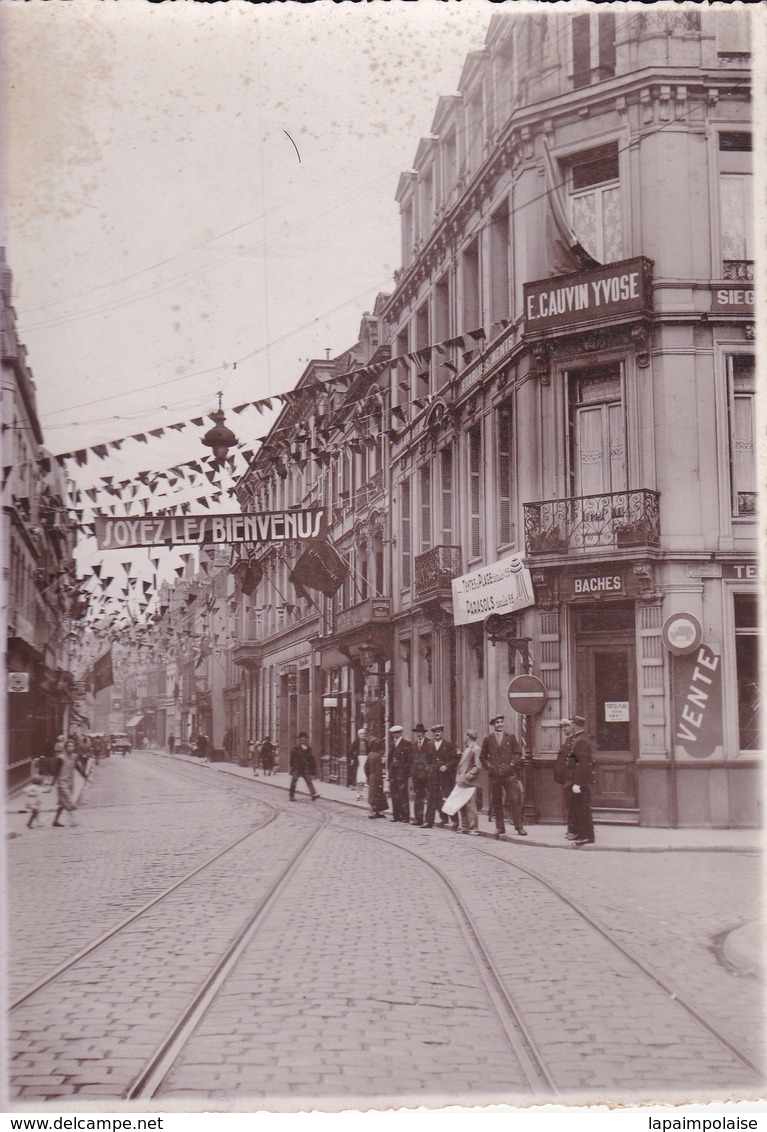 Photographie  Calais Façade Magasin Cauvin Yvose Rue Royale Circa 1930 Photographe Ernest Legrand ( Ref 200108) - Lugares