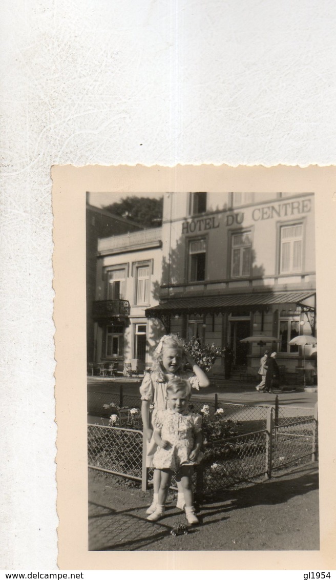 FAMILIE  FOTO     UIT  SPA    -      10  OP  7  CM - Sonstige & Ohne Zuordnung