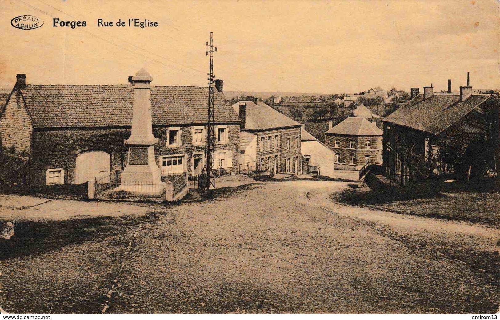 Chimay Forges Rue De L’église Le Monument édit P. Robaye (Delhaize Frères Le Lion) - Chimay