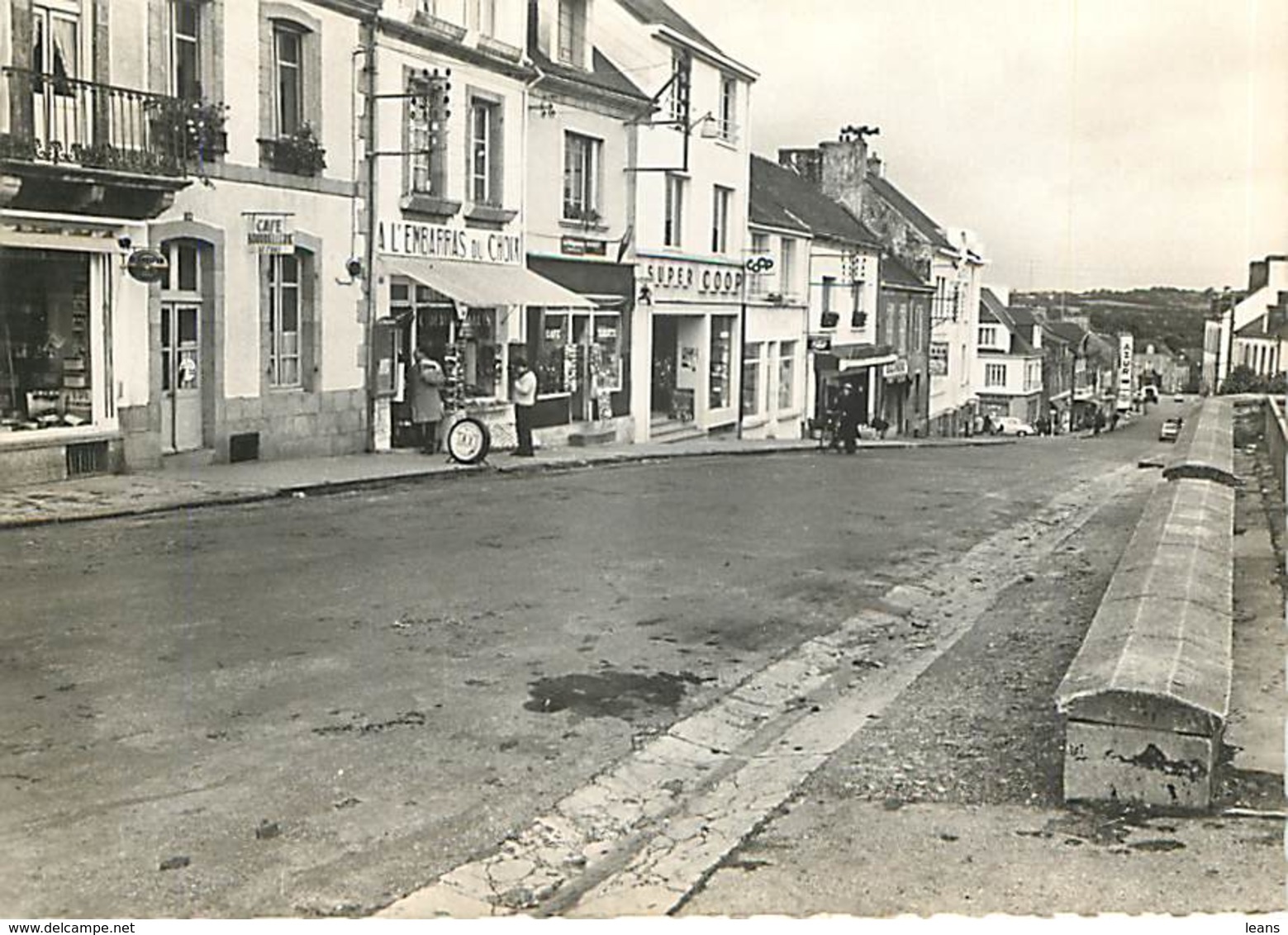 GOURIN - Rue Jacques Rodallec - 9 - Les éditions Du Moulin  - (super Coop ) - Gourin