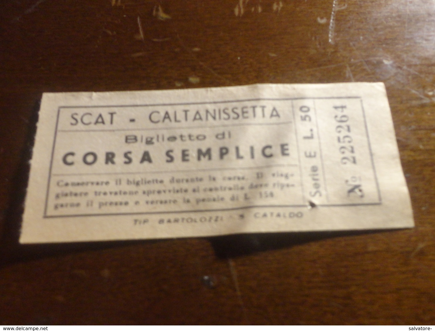 BIGLIETTO AUTOBUS SCAT CORSA SEMPLICE- CALTANISSETTA-LIRE 50 - Europe