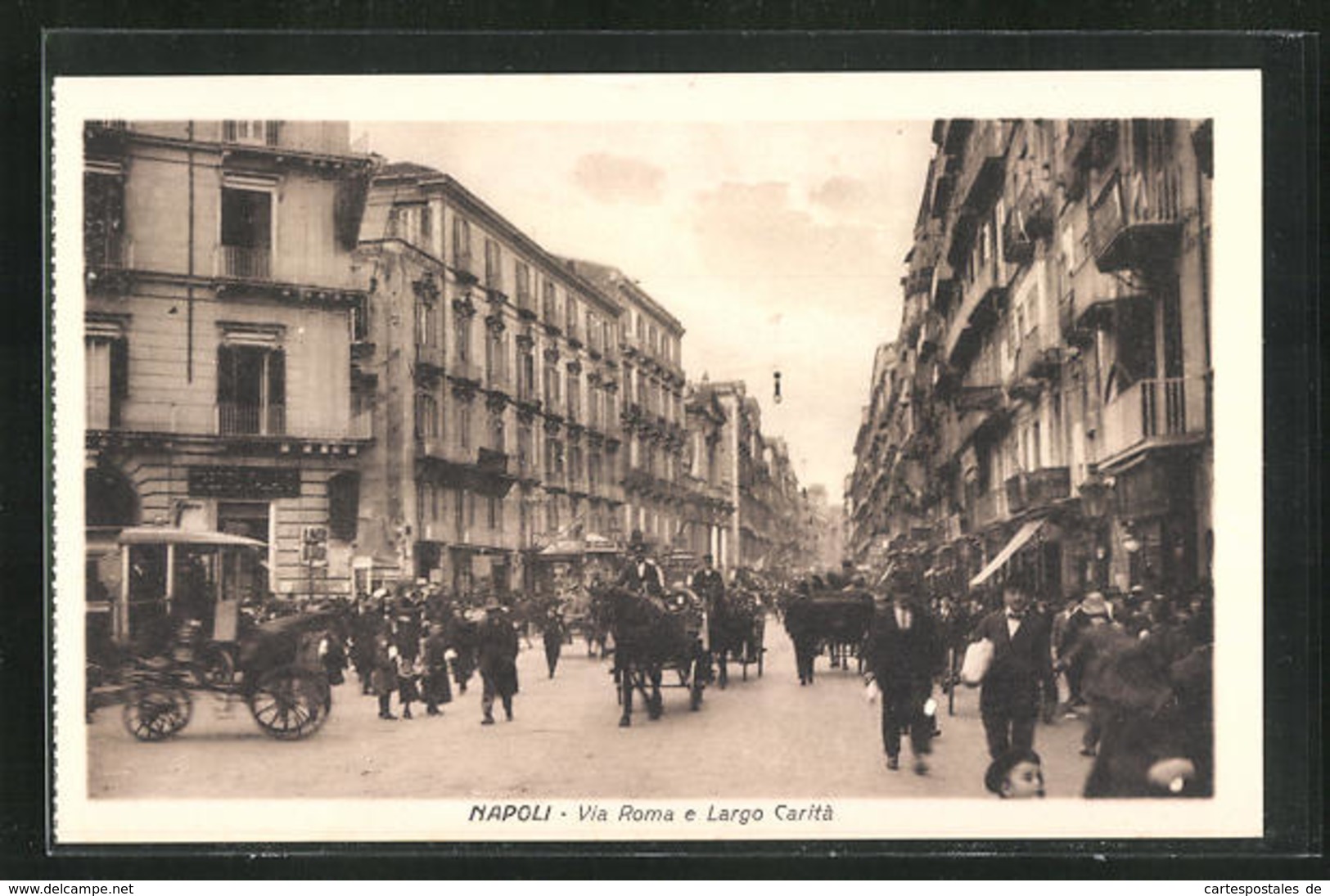 Cartolina Napoli, Via Roma E Largo Carita - Napoli