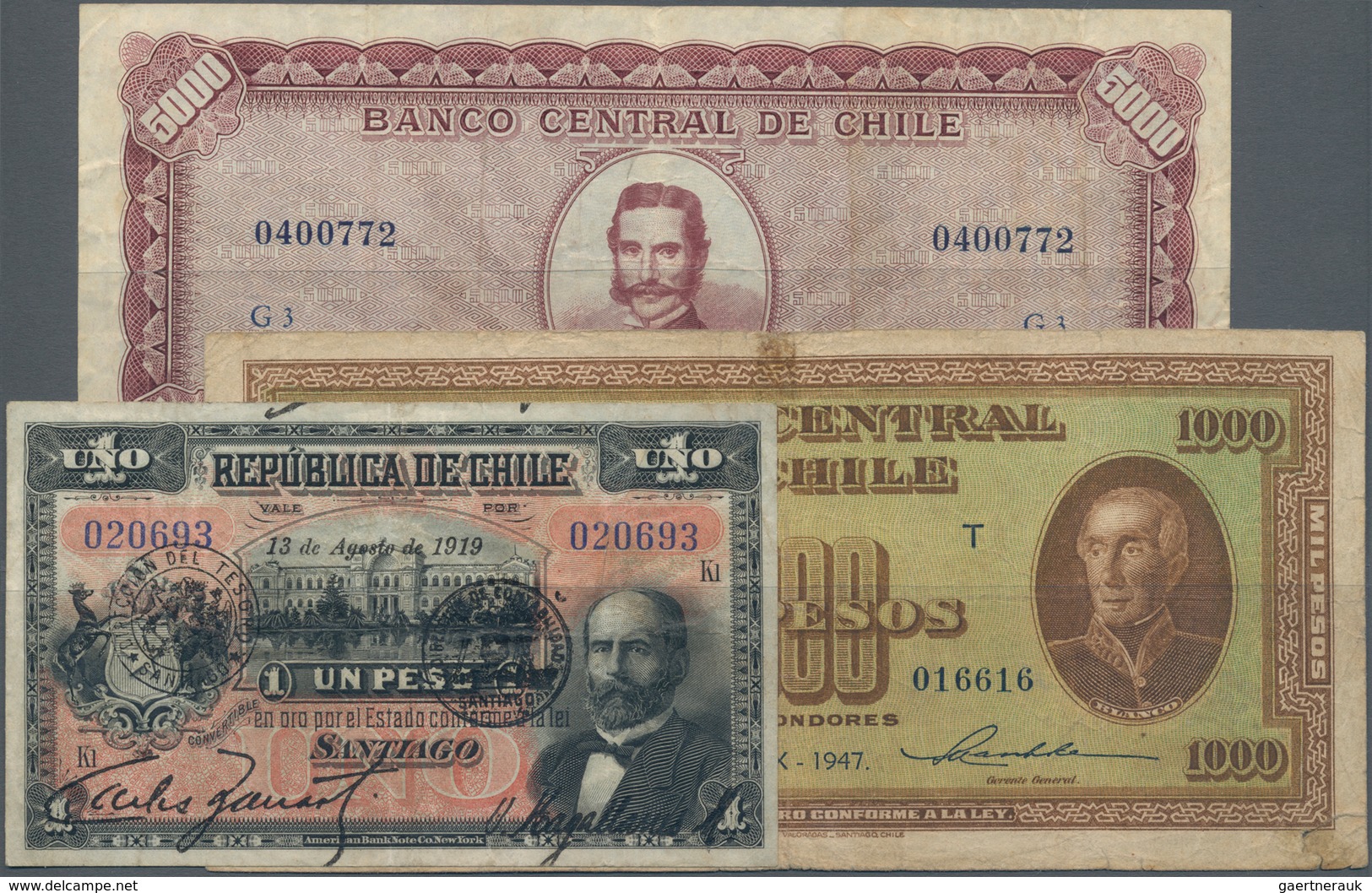 Chile: Nice Set With 3 Banknotes Republica De Chile 1 Peso 1919 P.15b (F), Banco Central De Chile 10 - Chili