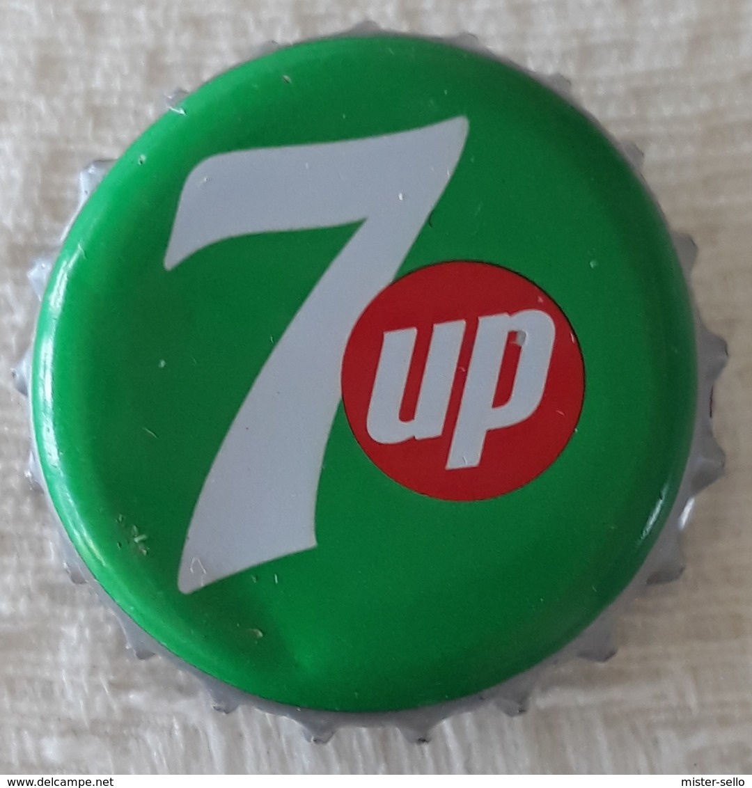 ESPAÑA. SEVEN UP - 7 UP. USADO - USED. - Soda