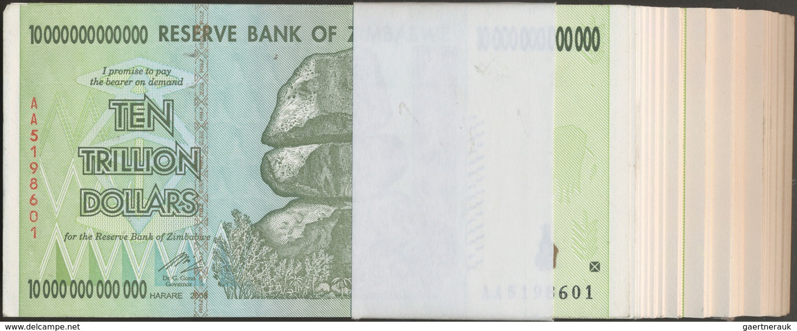 Zimbabwe: Original Bundle With 100 Banknotes 10 Trillion Dollars 2008, P.88 In AUNC/UNC Condition. ( - Zimbabwe