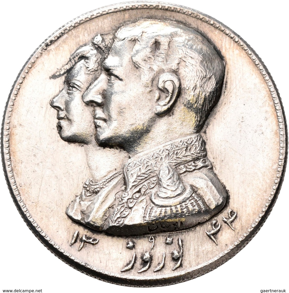 Iran: Lot 2 Medaillen, Vermutlich Silber. 1 X Reza Pahlavi Und Farah Diba Gemeinsam, Jahreszahl 1344 - Iran