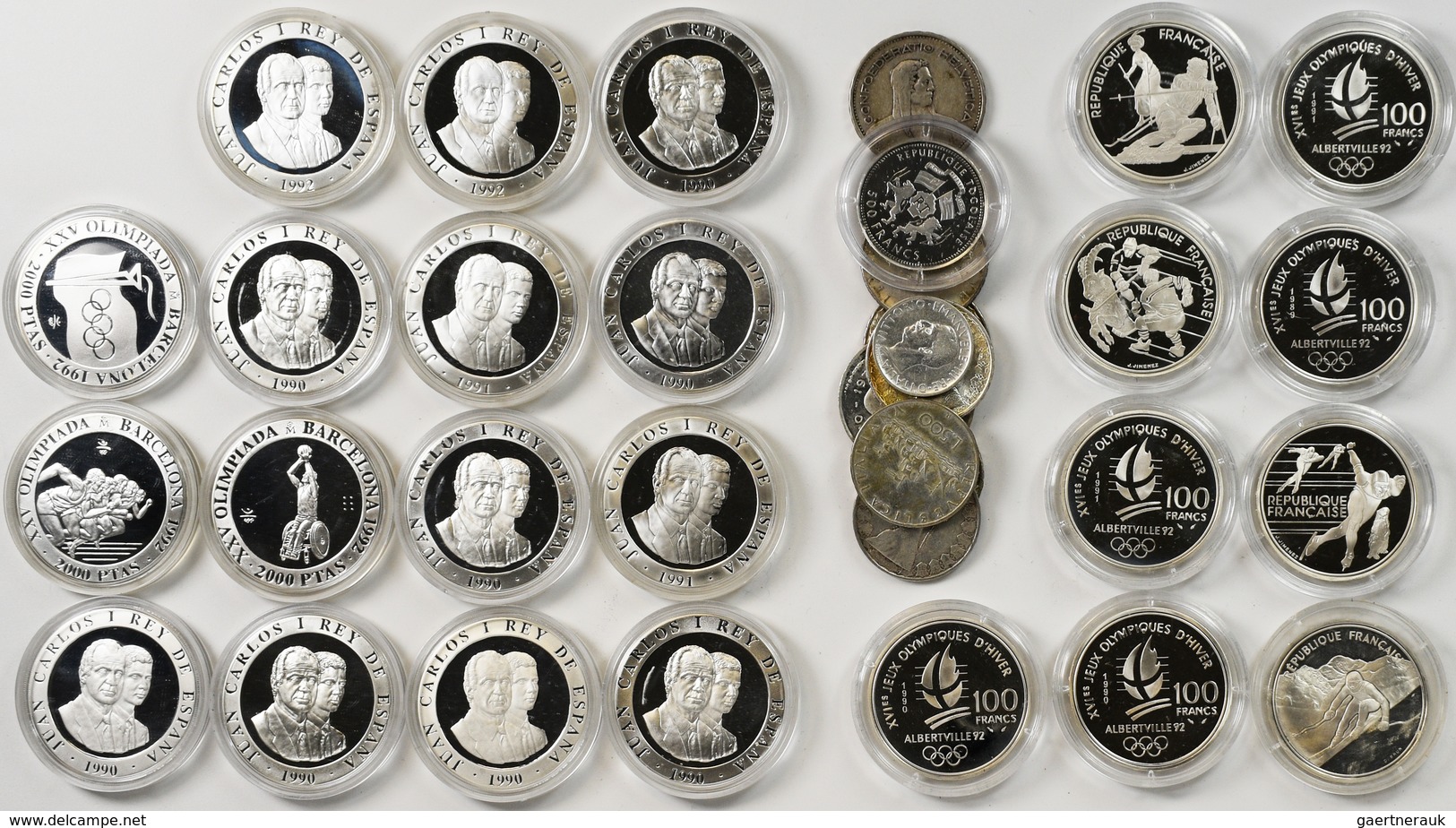 Europa: 34 Silbermünzen überwiegend Aus Europa. Dabei 15 X 2000 Pesetas Olympiade Barcelona; 9 X 100 - Sonstige – Europa