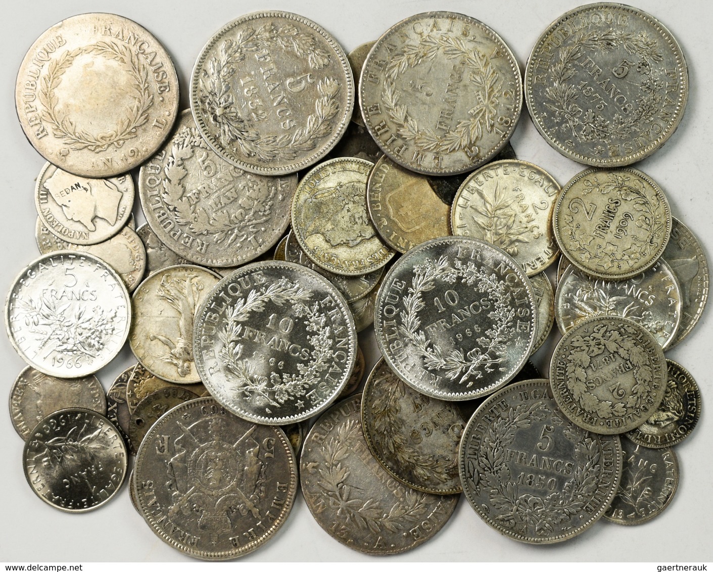 Frankreich: Lot über 50 Münzen Aus Frankreich. Von Louis XIII. Bis Zur Republik 1966. Überwiegend Si - Autres & Non Classés