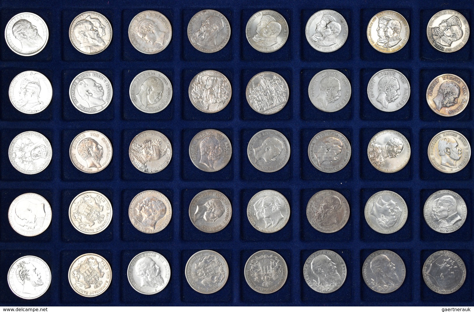 Umlaufmünzen 2 Mark bis 5 Mark: Eine auf zwei Münzkoffer verteilte bemerkenswerte Sammlung von insge