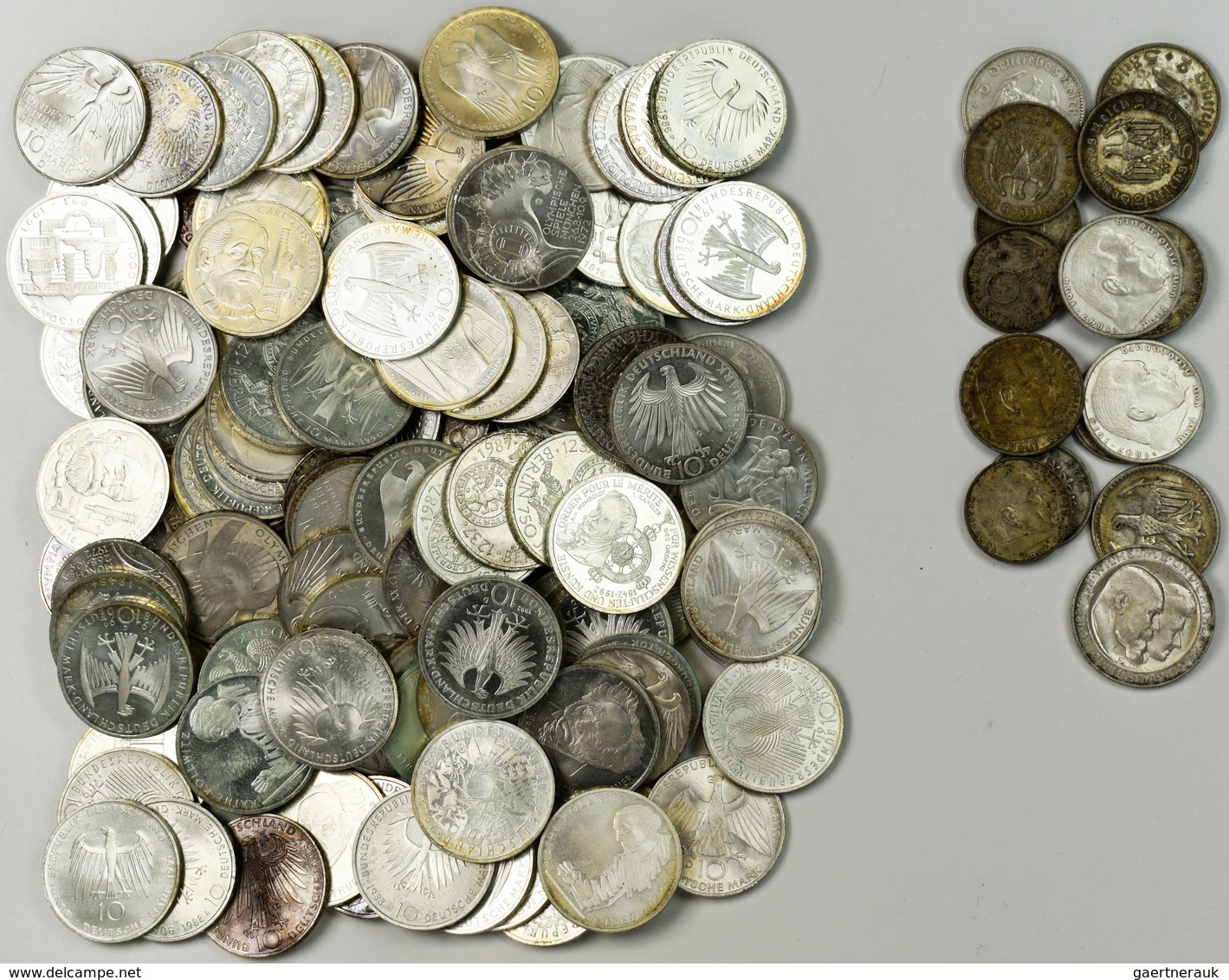 Bundesrepublik Deutschland 1948-2001: Lot 5 DM Und 10 DM Gedenkmünzen, Dabei Auch Ein Paar Münzen Au - Autres & Non Classés