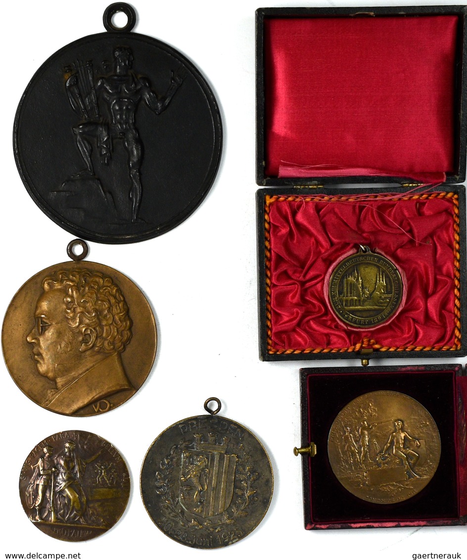 Medaillen: Kleines Lot 6 Medaillen, Dabei: 2 X Frankreich, Kriegsministerium; Dresden, 1. Sächsische - Non Classés