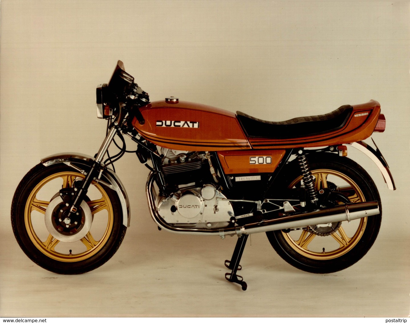 Ducati500 +-24cm X 17cm  Moto MOTOCROSS MOTORCYCLE Douglas J Jackson Archive Of Motorcycles - Andere & Zonder Classificatie