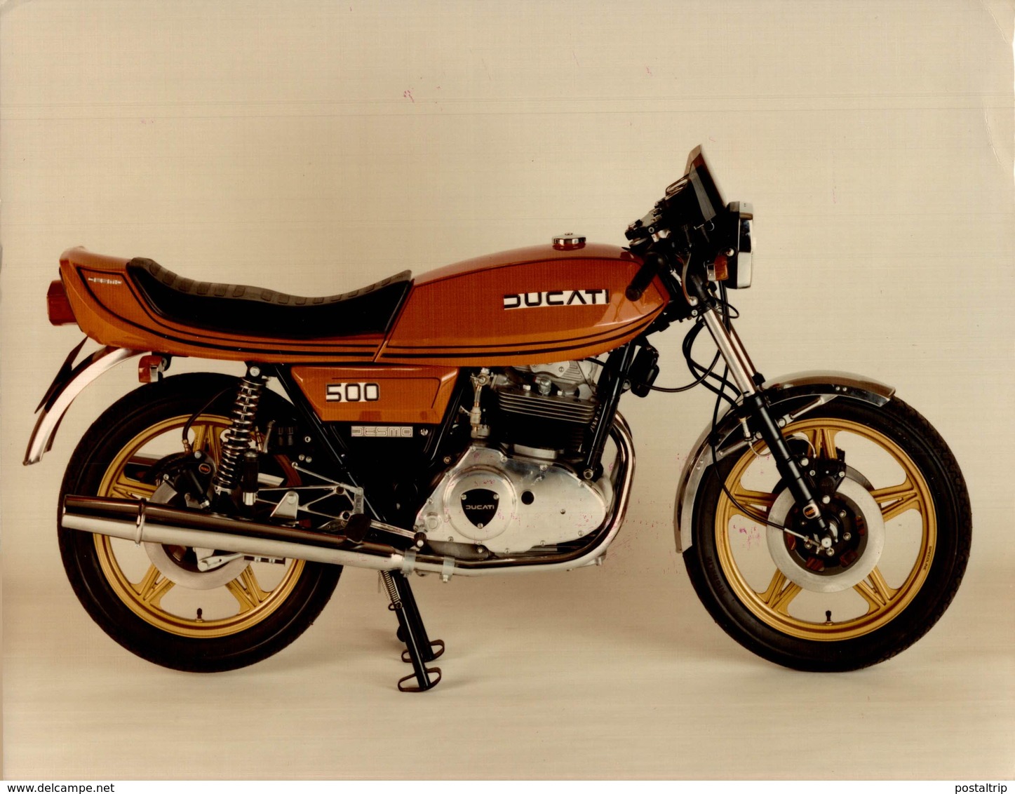 Ducati500 Desmo +-24cm X 17cm  Moto MOTOCROSS MOTORCYCLE Douglas J Jackson Archive Of Motorcycles - Andere & Zonder Classificatie