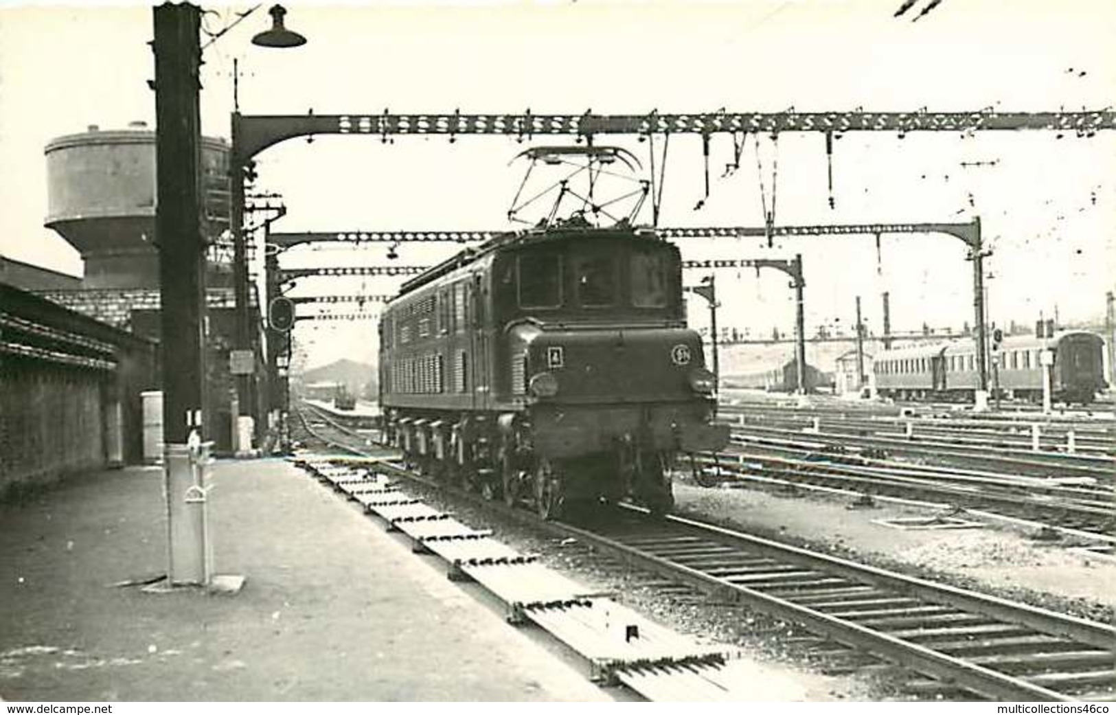 060120 TRANSPORT TRAIN CHEMIN DE FER - PHOTO BREHERET Circa 1950 - 75 Gare D'Austerlitz La 2D2 5301 SNCF - Métro Parisien, Gares